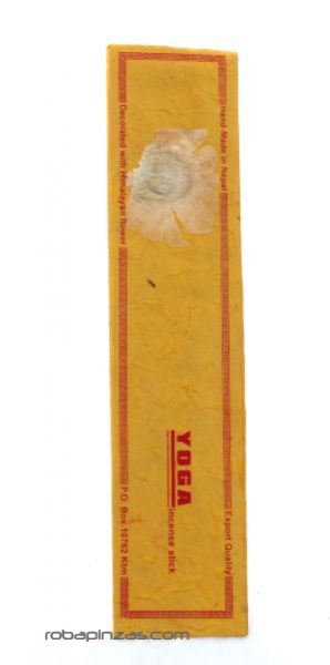 Incienso natural tibetano. Envoltorio de papel reciclado hecho a mano. ZAS robapinzas.com | Incienso natural tibetano. Envoltorio de papel reciclado hecho a mano.