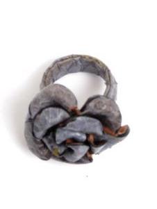 Modelo: Gris Anillo con forma de flor, Mod Gris