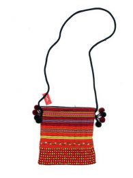 ZAS robapinzas.com Bolso &eacute;tnico peque&ntilde;o &nbsp;realizado en algod&oacute;n, materiales &eacute;tnicos tribales, cremallera. Debido a la naturaleza del art&iacute;culo, todos los modelos son &uacute;nicos y pueden diferir con los de la imagen.