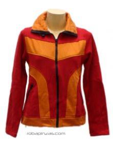 ZAS robapinzas.com
	Chaqueta polar, bicolor, cuello alto cremallera , bolsillos
