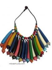 ZAS robapinzas.com | Collar tribal estilo africano. realizado en Ccombinación de resinas, cuero y maderas duras tropicales como Sono y Teka, sin remaches realizado a base de nudos
