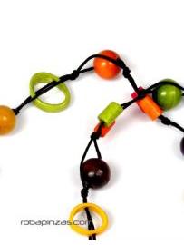 ZAS robapinzas.com | 
	Collar largo de cuentas de madera y hueso de colores
