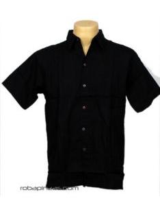 ZAS robapinzas.com
	Camisa de algod&oacute;n con cuello y botones de coco, bolsillo
