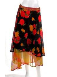 ZAS robapinzas.com | 
	Falda doble cruzada hippie realzadas con saris reciclados, son casi todas diferentes, los modelos son orientativos, talla única

