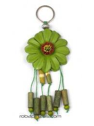 ZAS robapinzas.com | 
	llavero flor de cuero grande
