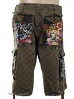 ZAS robapinzas.com
	Pantalon corto tipo miliar, parches y bordados
