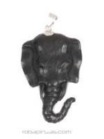 ZAS robapinzas.com | 
	Colgante "cabeza de elefante" tallado en CUERNO &oacute; HUESO de b&uacute;falo al detalle. tama&ntilde;os grande aprox 50mm de largo. enganche de plata.
