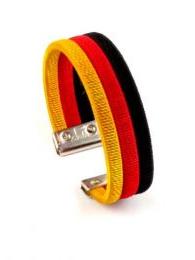 ZAS robapinzas.com
	Pulseras de hilo r&iacute;gidas con terminaci&oacute;n met&aacute;lica
