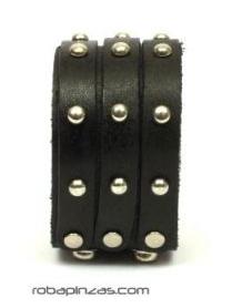 ZAS robapinzas.com | Pulsera cuero tiras y tachuelas, cierre clip regulable