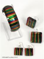 ZAS robapinzas.com | Conjunto de pulsera, anillo, pendientes y colgante con cordón, en crsital de Pyrex decorado, grabado al fuego.
La selección de talla se refiere al anillo. comprando el SET ahorras 4 euros