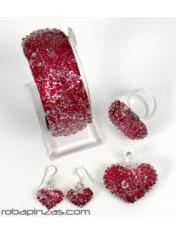ZAS robapinzas.com | Conjunto de pulsera, anillo, pendientes y colgante con cordón, en crsital de Pyrex decorado, grabado al fuego.
La selección de talla se refiere al anillo. comprando el SET ahorras 4 euros