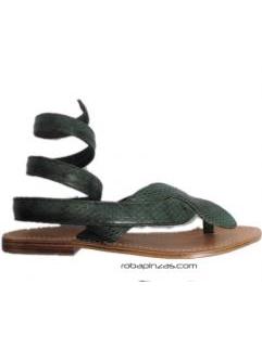ZAS robapinzas.com | 
	Sandalia: suela de Piel planta de piel y empeine en piel de serpiente (pit&oacute;n) que se enrosca en el tobillo y pantorrila. Piel en color natural o te&ntilde;ida.
