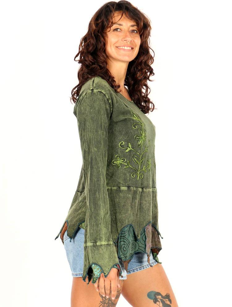 Top asimétrico con bordado floral artesanal CAEV63