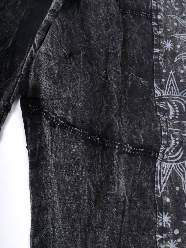 Pantalón lavado con detalles étnicos y estilo relajado PAEV60