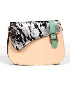 Modelo: M2224 Bolsos de Cuero - Bolso hippie de cuero realizado BOVN05-A - Modelo M2224