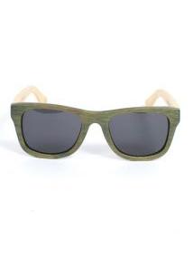 ZAS robapinzas.com | Gafas de sol fabricadas en madera de bambú duo tono con el frontal en verde y las patillas en color natural Root Amazonian. Madera Bambú duo tono, lentes alta calidad grises polarizadas 100% protección UV, Se presentan en embalaje reciclado e incluyen funda de yute y gamuza limpiadora. Medidas talla normal: 147x50mm - Talla pequeña 140x50mm