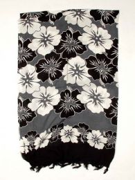 Modelo: Negro Pareo de flores de rayón Mod Negro