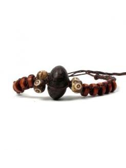 ZAS robapinzas.com | pulsera de macramé  de algodón encerado con multiples cuentas de madera y bola central , tambien sirve como tobillera