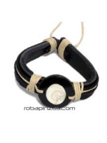 ZAS robapinzas.com | Pulsera de Cuero adornos cordón, motivo Ojo de Shiva sobre coco.