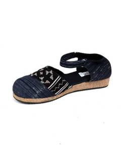 Modelo: Negro 20 Sandalias y Zuecos - Zueco zapato estilo menorquina ZNN11B - Modelo Negro 20