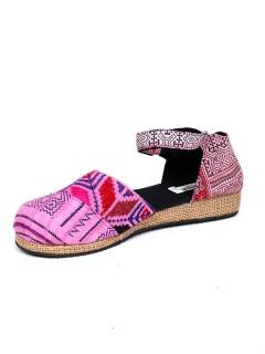 Zapato estilo menorquina étnica, para comprar al por mayor o detalle  en la categoría de Ropa Hippie de Mujer Artesanal | ZAS.[ZNN11B]