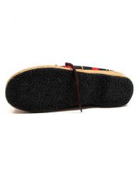 Detalle no seleccionable para compra Sandalias y Zuecos - Bota realizada con telas étnicas ZNN12.