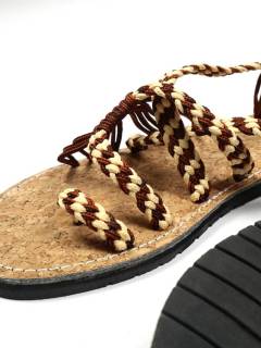 Detalle no seleccionable para compra Sandalias y Zuecos - Sandalia artesanal con base ZSC28.