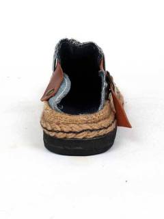 Detalle no seleccionable para compra Sandalias y Zuecos - Zueco vaquero realizado en ZZSA01.